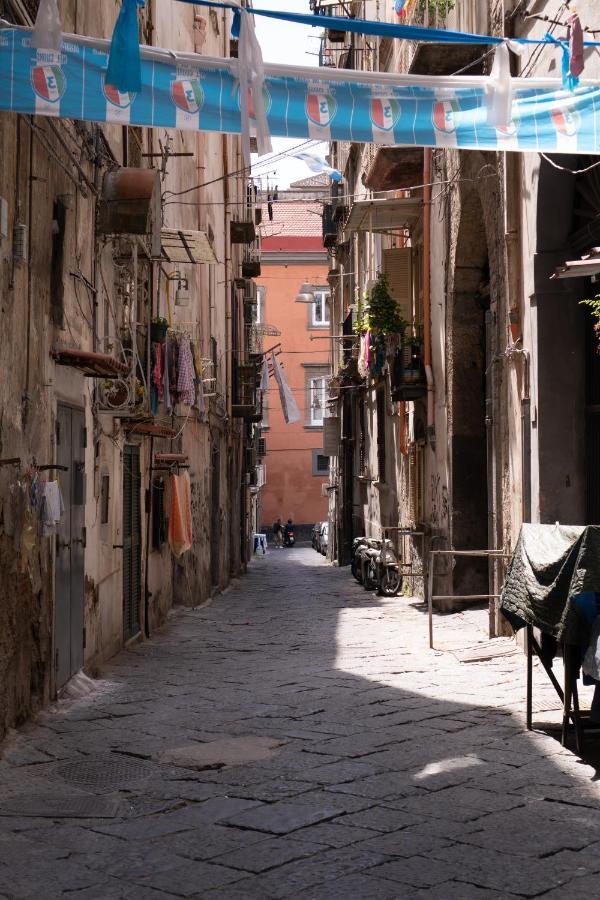 Casa Amato_2_regina Giovanna * Napoli